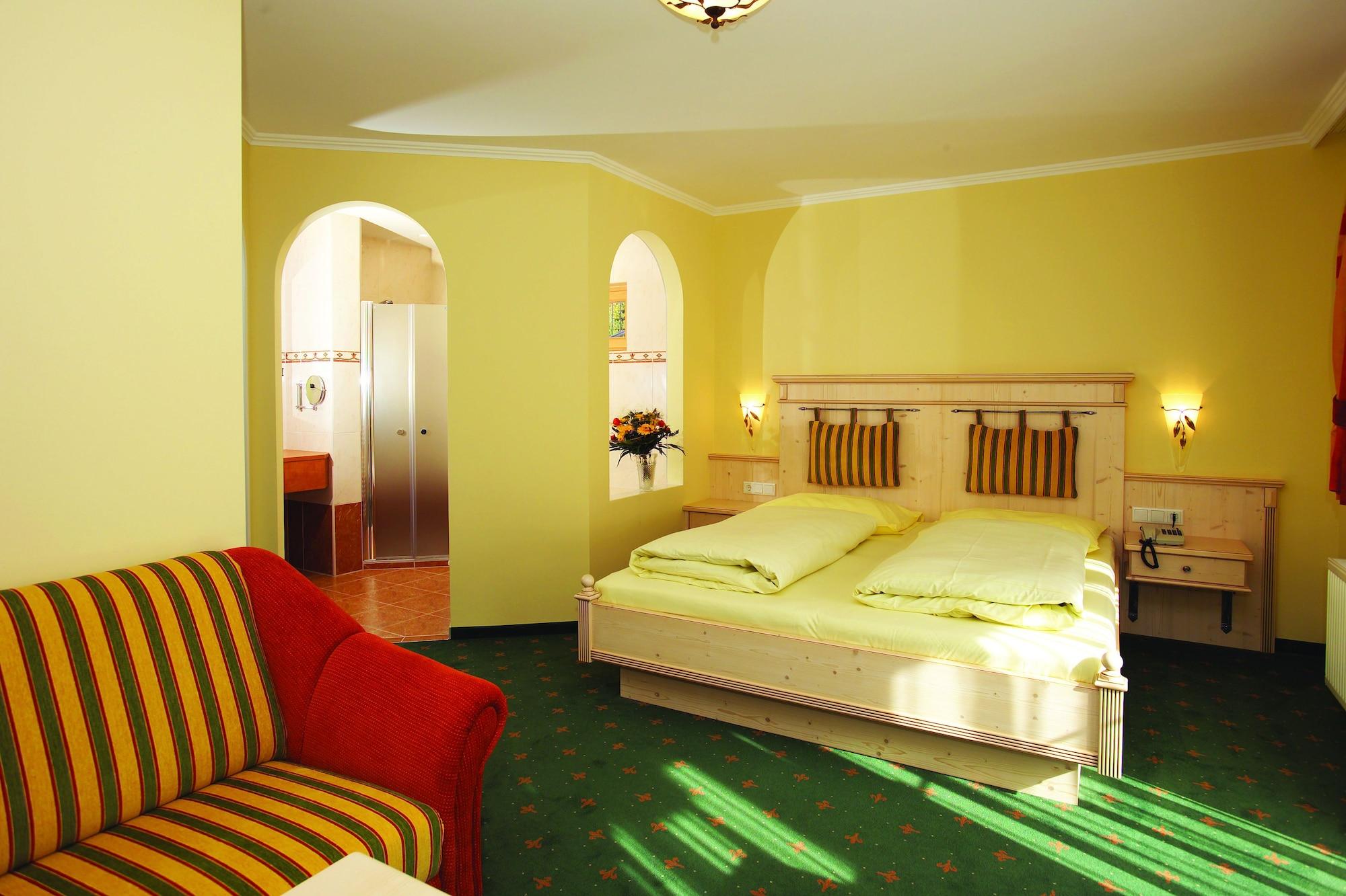 Hotel Vitaloase Zu Den Drei Bruedern 운켄 외부 사진