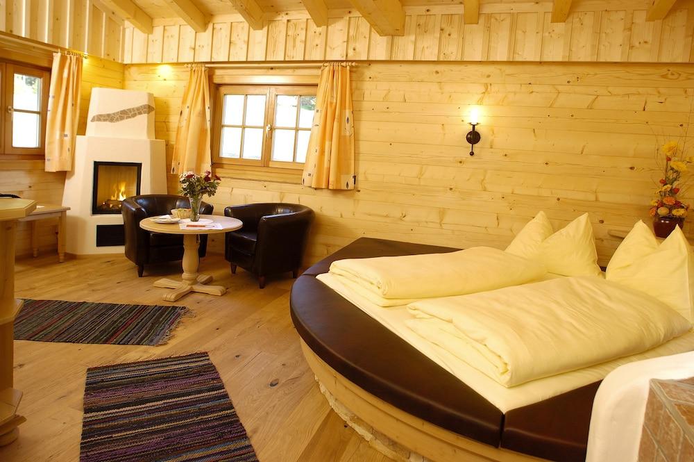 Hotel Vitaloase Zu Den Drei Bruedern 운켄 외부 사진