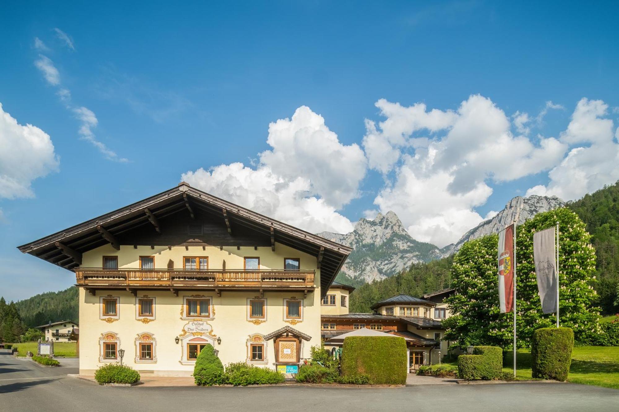 Hotel Vitaloase Zu Den Drei Bruedern 운켄 외부 사진