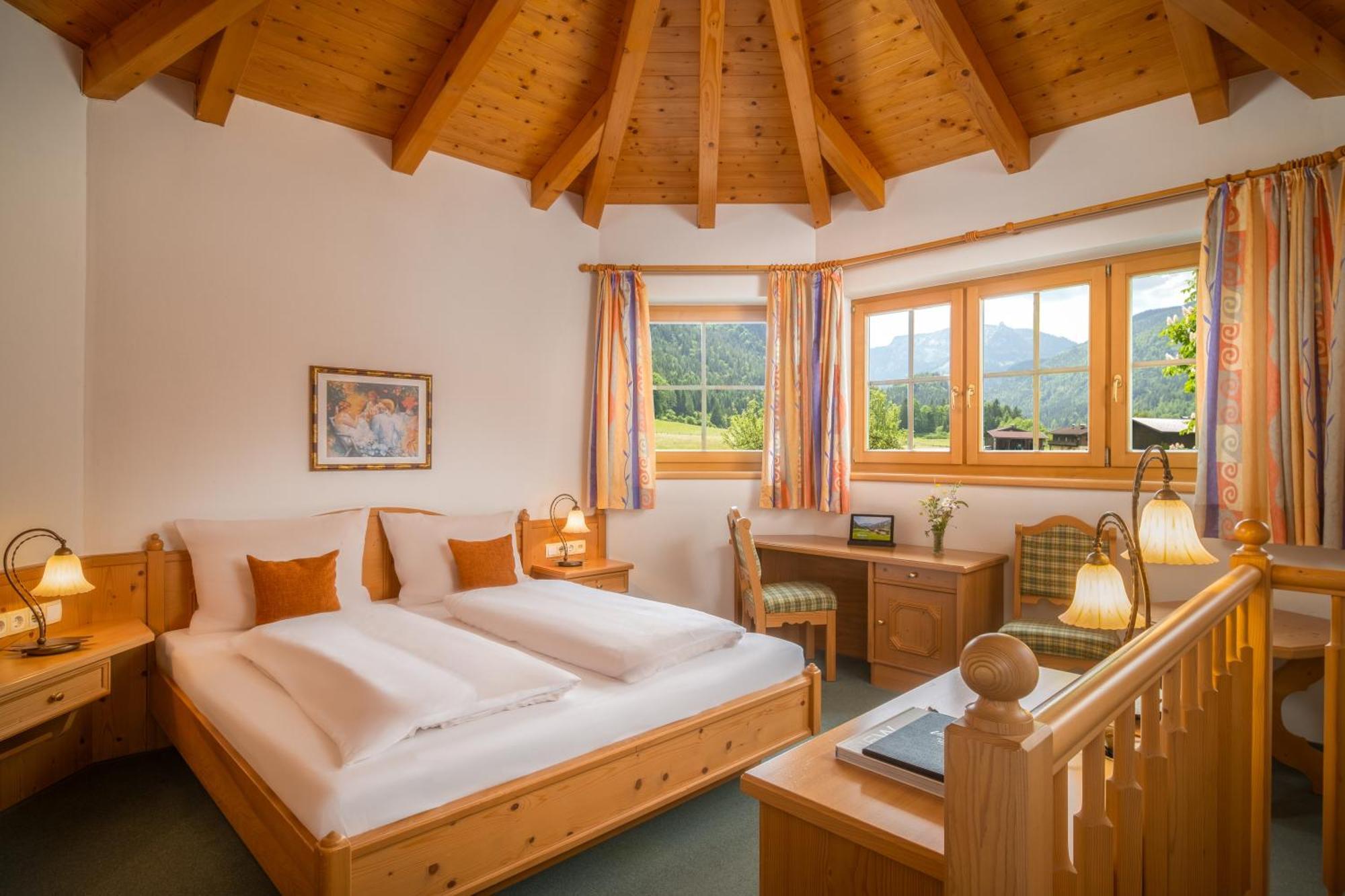 Hotel Vitaloase Zu Den Drei Bruedern 운켄 외부 사진