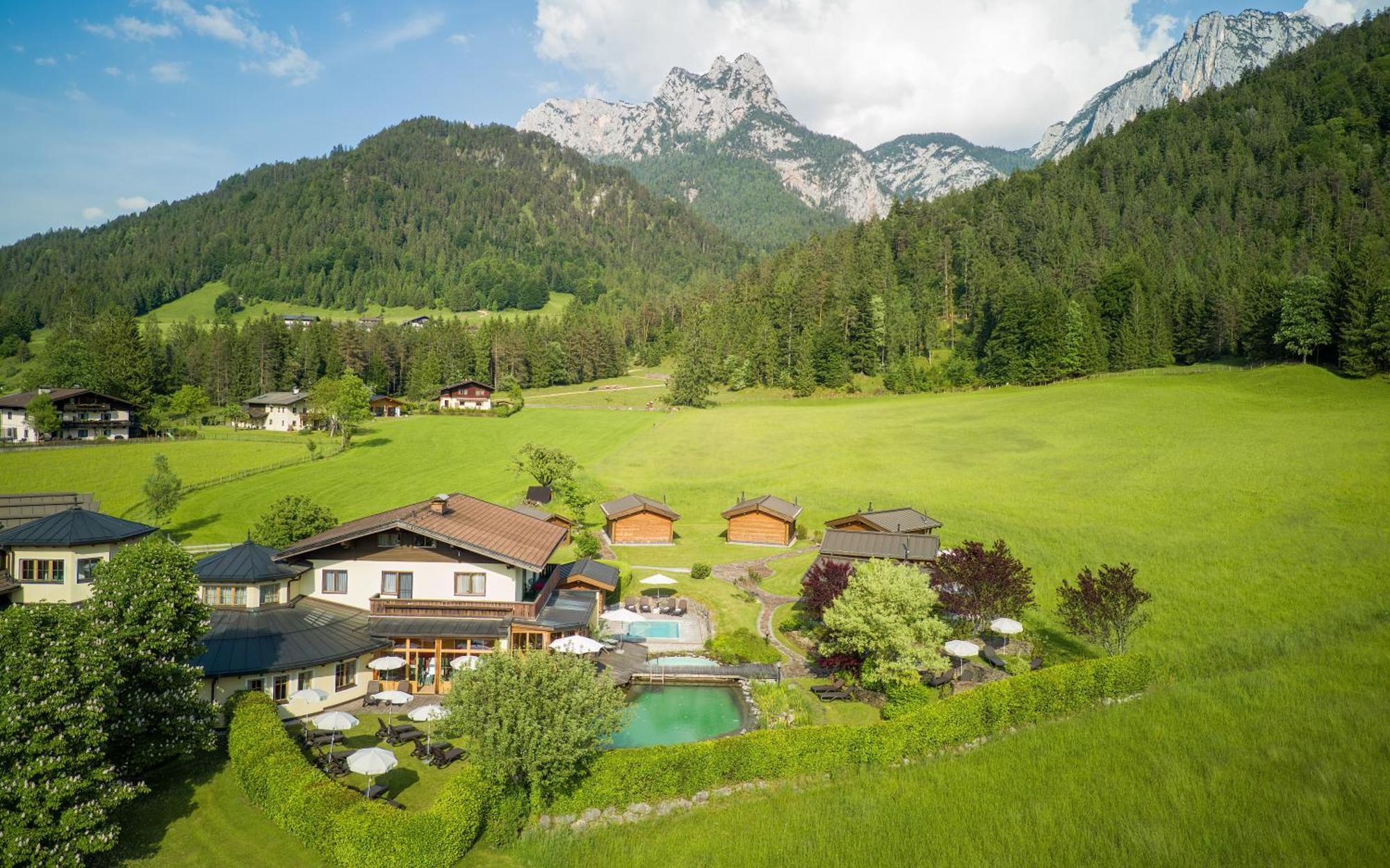 Hotel Vitaloase Zu Den Drei Bruedern 운켄 외부 사진