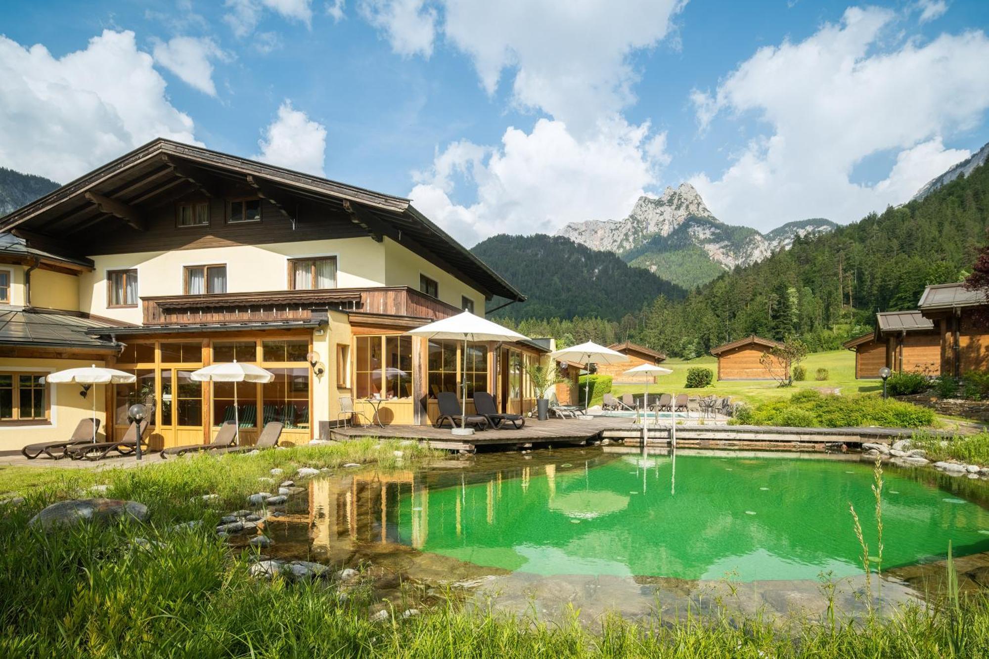Hotel Vitaloase Zu Den Drei Bruedern 운켄 외부 사진