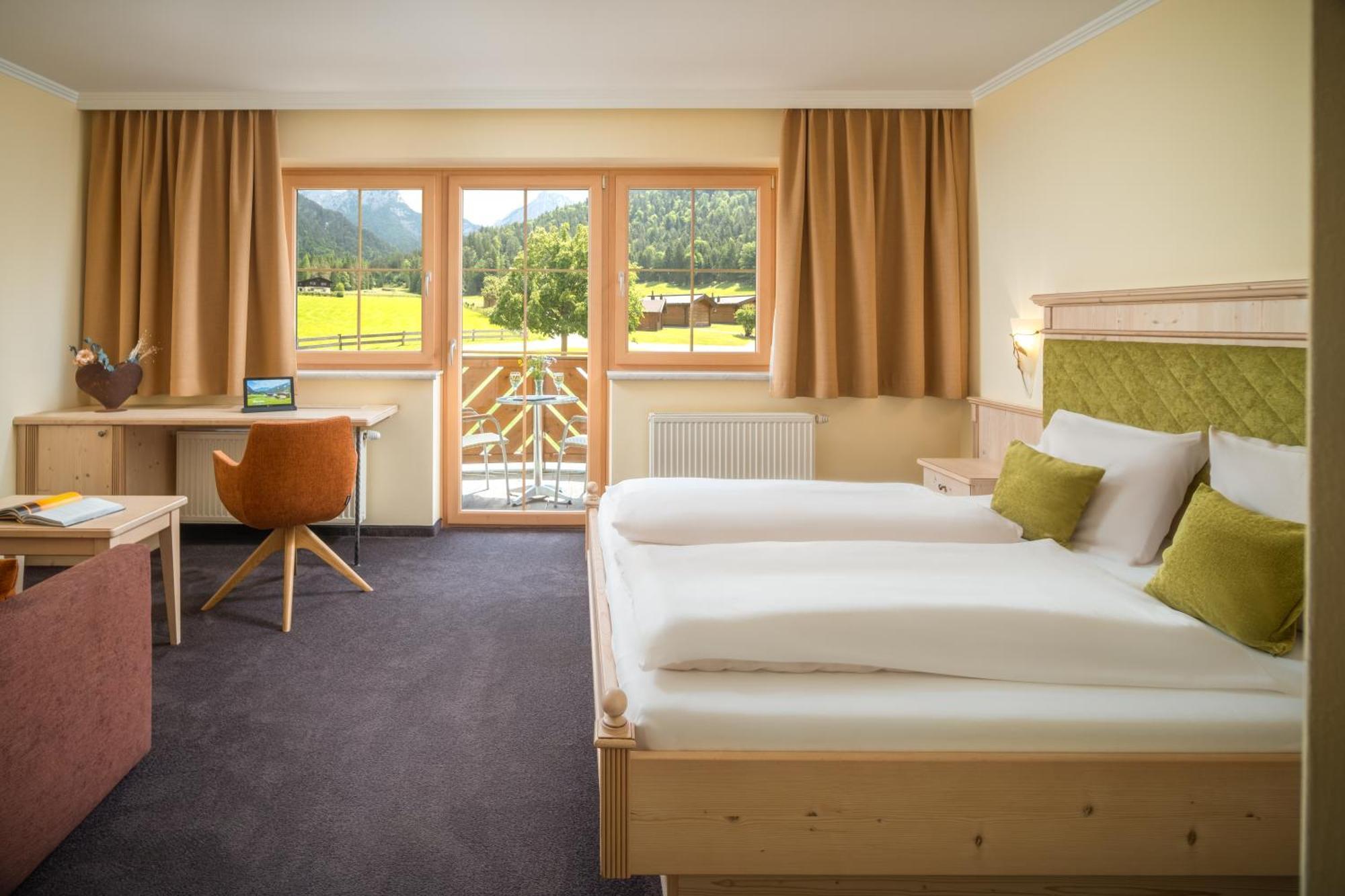 Hotel Vitaloase Zu Den Drei Bruedern 운켄 외부 사진